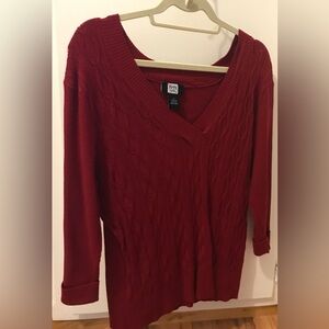 Studio 40 Women's Rich Burgundy V-Neck Sweater